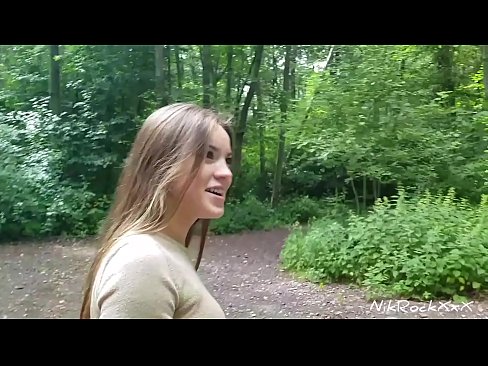 ❤️ Mhol mé d'Evelina go ndéanaimid fuck in áit phoiblí! Dúirt sí go raibh. Ansin fucked mé léi sa asal agus cum ina bhéal. Ansin pissed sí í féin. ❤ Gnéas ardchaighdeáin linn ️❤