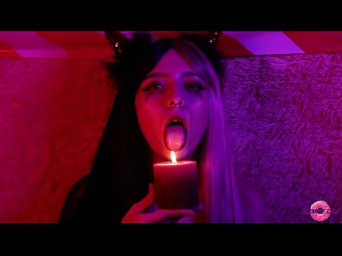 ❤️ Blowjob paiseanta ó Sexy Succubus le Comhlíonadh Béil ❤ Gnéas ardchaighdeáin linn ️❤